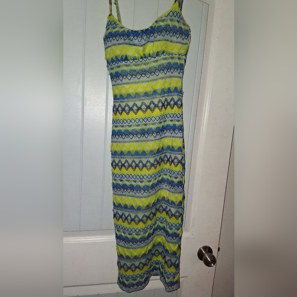 ●●●NWT●●●Sleeveless Striped Bodycon Dress in Blue and Yellow